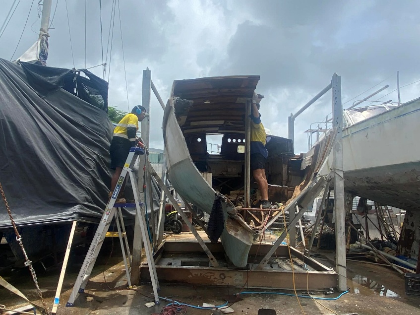 Yacht-Demolition-3 Fire Damaged Dwelling Katherine Asbestos Removal